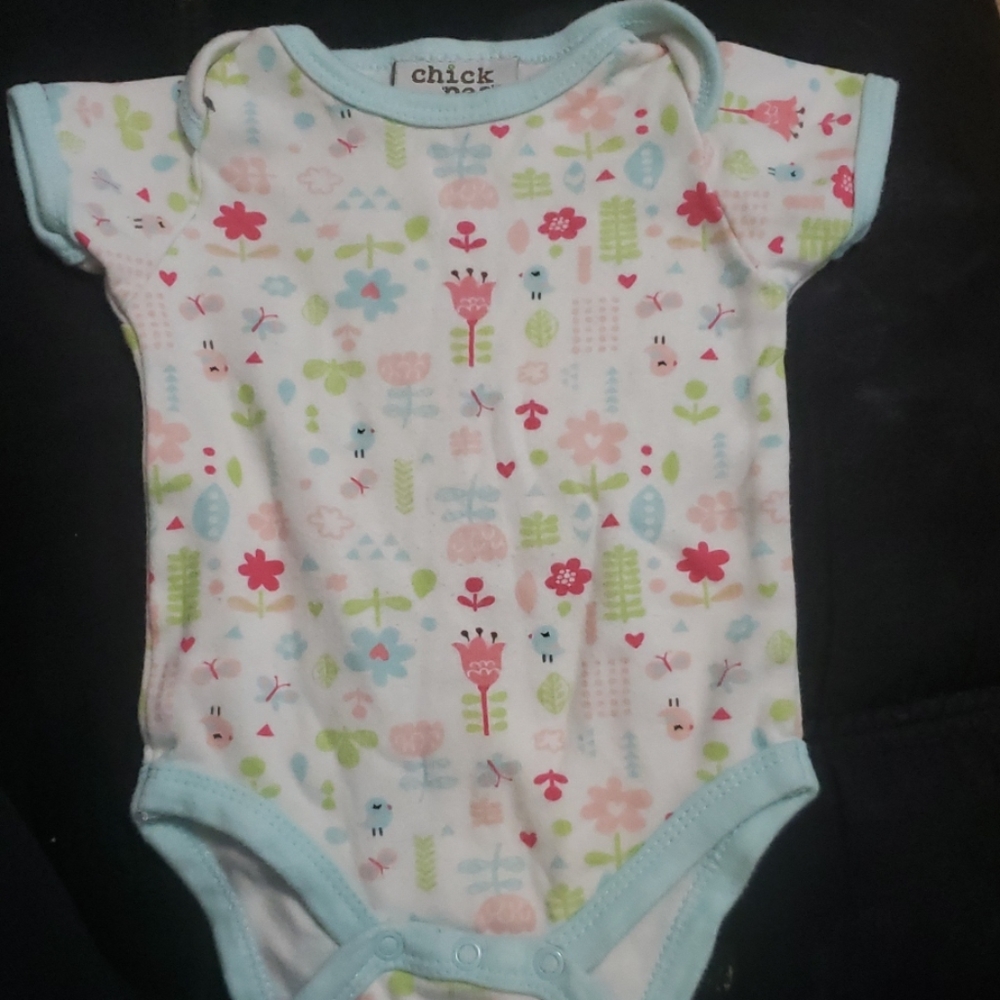 Short sleeve onesie